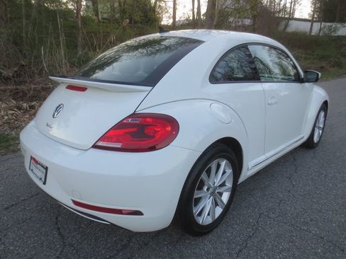 Used 2017 Volkswagen Beetle 1.8T image 4