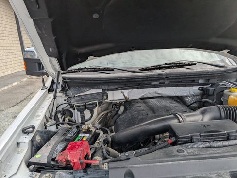 Used 2013 Ford F150 Platinum image 23