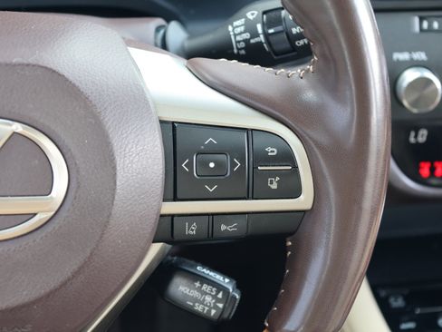 Used 2019 Lexus RX 350 FWD w/ Premium Package image 21