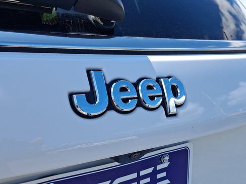 Used 2025 Jeep Compass Limited AWD/4WD image 30