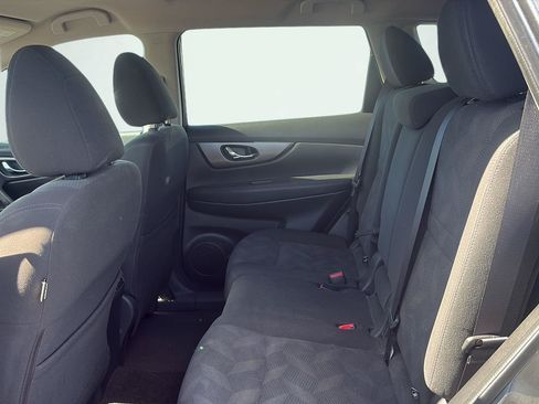Used 2016 Nissan Rogue SV AWD/4WD image 14