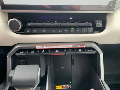 New 2025 Toyota Tundra Capstone AWD/4WD image 21