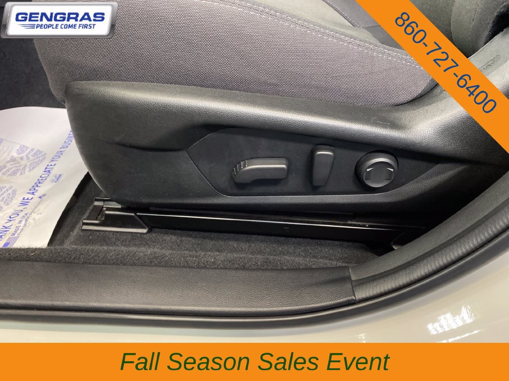 Used 2025 Subaru Crosstrek 2.5i Premium AWD/4WD image 14