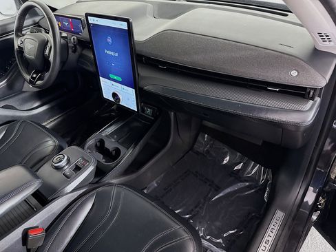 Used 2022 Ford Mustang Mach-E Premium image 30
