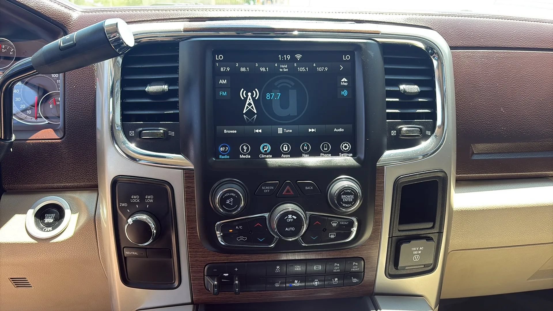 Used 2018 RAM 2500 Laramie AWD/4WD image 21
