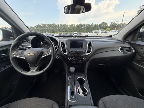 Used 2024 Chevrolet Equinox LT AWD/4WD image 7