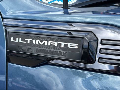 Certified 2024 GMC Sierra 2500 Denali Ultimate AWD/4WD image 10