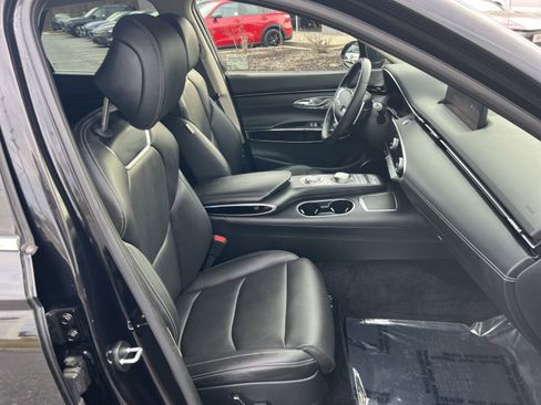 Used 2023 Genesis GV70 2.5T w/ Cargo Package image 26