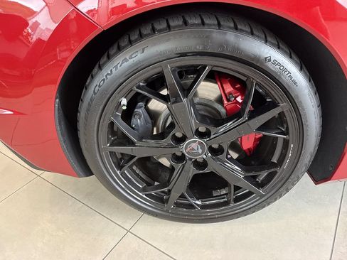 Used 2022 Chevrolet Corvette Stingray Premium Conv w/ Z51 Performance Package RWD image 14
