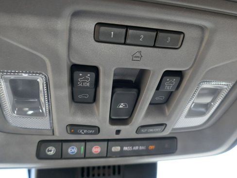 New 2026 GMC Sierra 1500 SLT AWD/4WD image 32