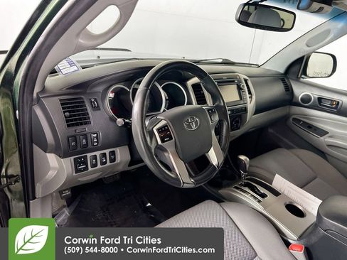 Used 2012 Toyota Tacoma 4x4 Double Cab image 3