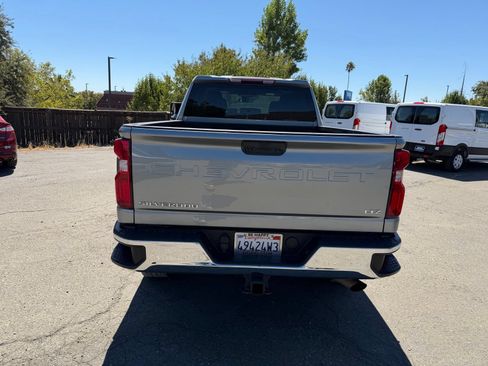 Used 2024 Chevrolet Silverado 2500 LTZ w/ LTZ Convenience Package AWD/4WD image 4