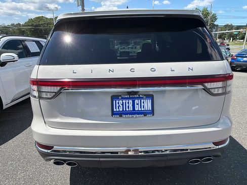 Used 2022 Lincoln Aviator AWD w/ Premium Package image 31