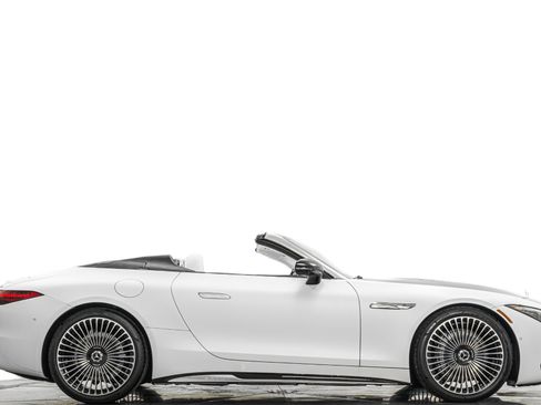 Used 2026 Mercedes-Benz Maybach SL 680 image 2