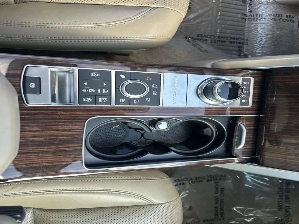 Used 2017 Land Rover Range Rover HSE AWD/4WD image 26