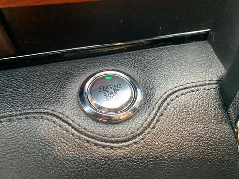 Used 2021 Lincoln Navigator Reserve w/ Luxury Package AWD/4WD image 29