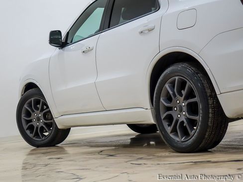 Used 2018 Dodge Durango R/T image 11