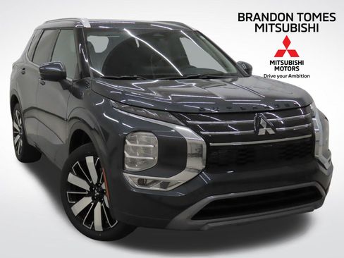 New 2026 Mitsubishi Outlander SEL image 1