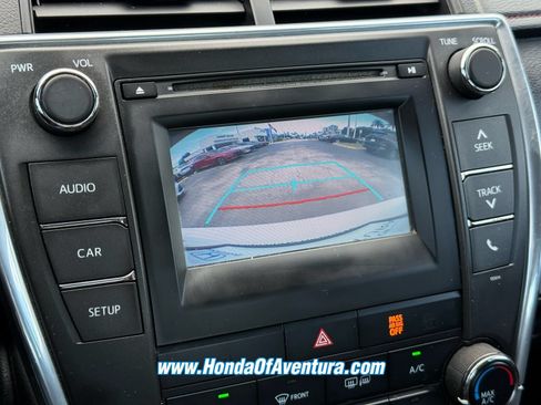 Used 2017 Toyota Camry SE FWD image 30