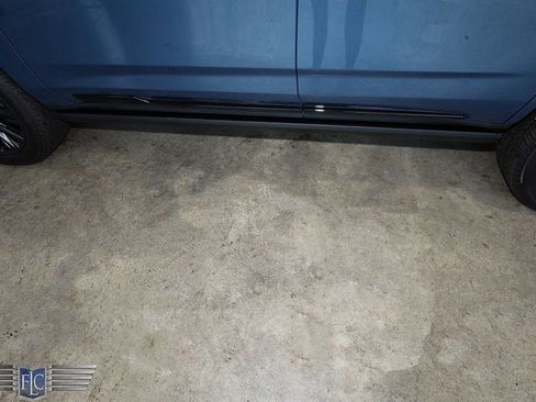 Used 2025 Cadillac Escalade Sport Platinum w/ LPO, ONYX Package image 13