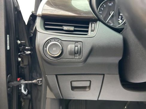 Used 2019 Buick Envision Premium image 14