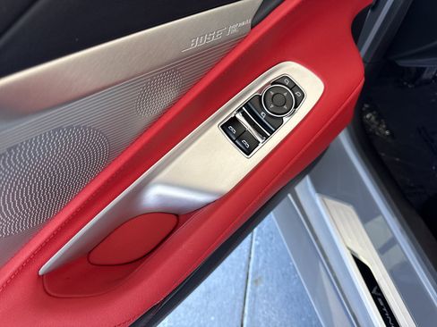 Used 2024 Chevrolet Corvette Stingray Preferred Cpe w/ Z51 Performance Package image 17