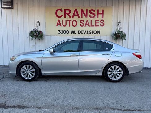 Used 2014 Honda Accord Touring image 6
