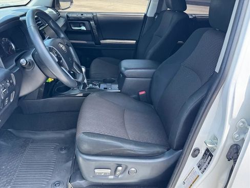 Used 2020 Toyota 4Runner TRD Off-Road AWD/4WD image 13