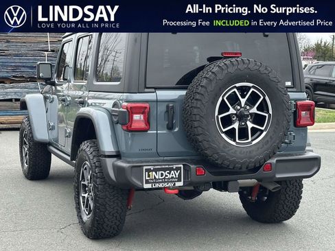 Used 2025 Jeep Wrangler Unlimited Rubicon w/ Convenience Group image 5