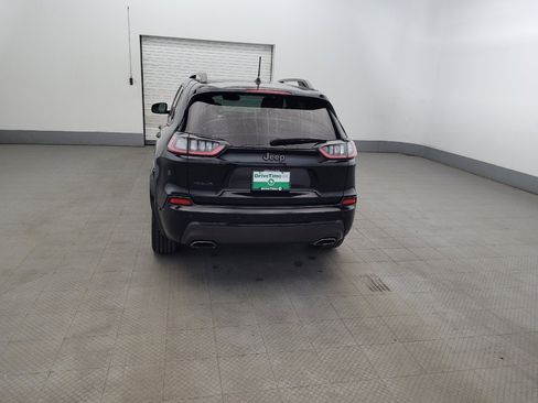 Used 2019 Jeep Cherokee High Altitude AWD/4WD image 6