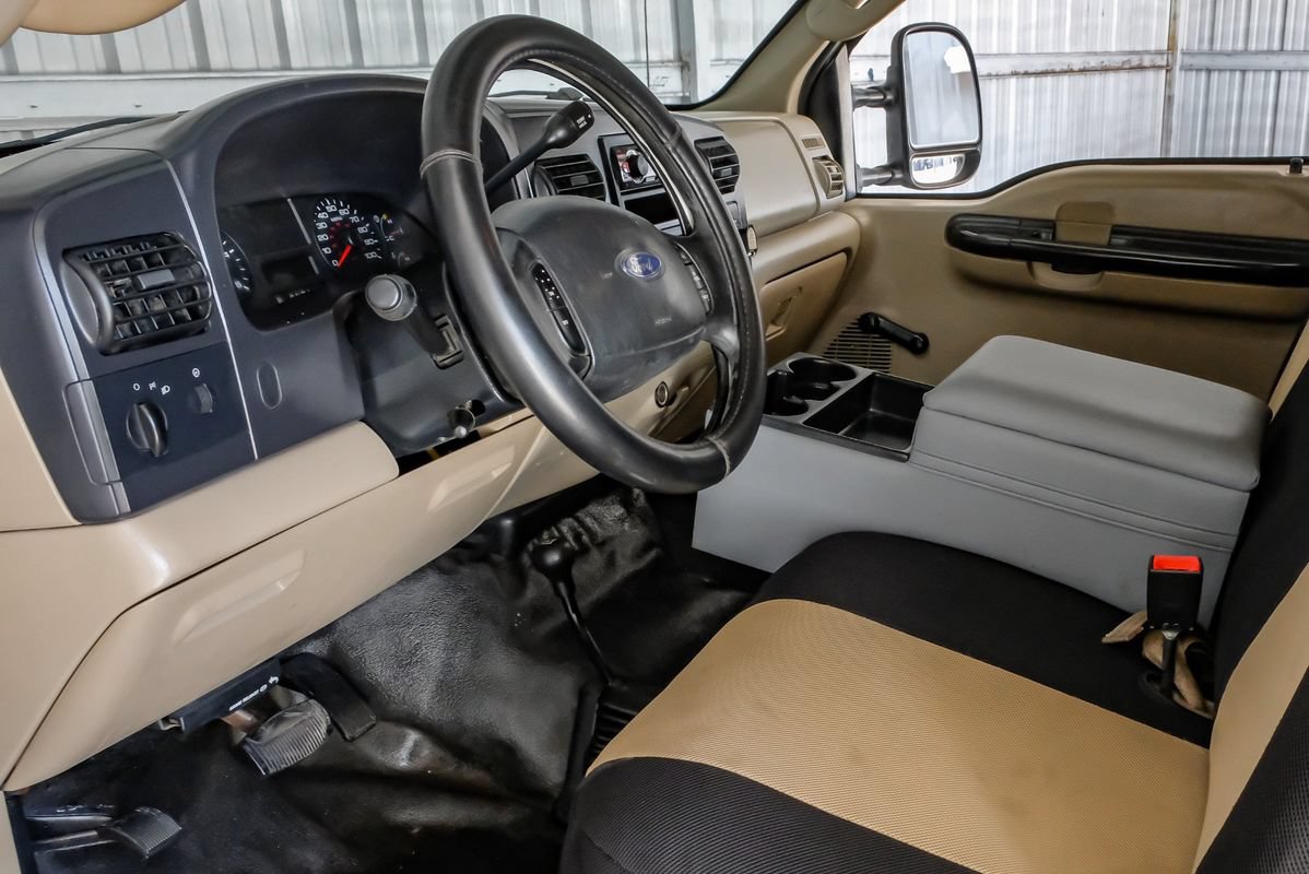 Used 2005 Ford F250 XL AWD/4WD image 14