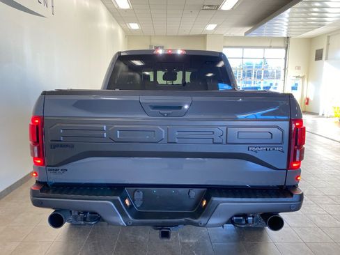 Used 2018 Ford F150 Raptor w/ Equipment Group 802A Luxury image 6