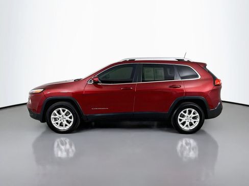 Used 2017 Jeep Cherokee Latitude w/ Comfort/Convenience Group AWD/4WD image 4
