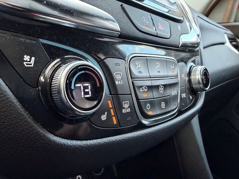 Used 2024 Chevrolet Equinox Premier image 14