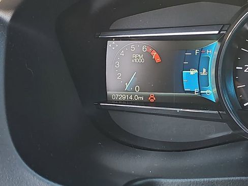 Used 2018 Ford Explorer XLT w/ Equipment Group 202A image 16