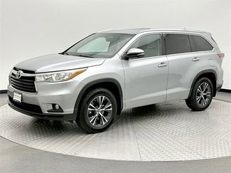 Used 2016 Toyota Highlander XLE image 1