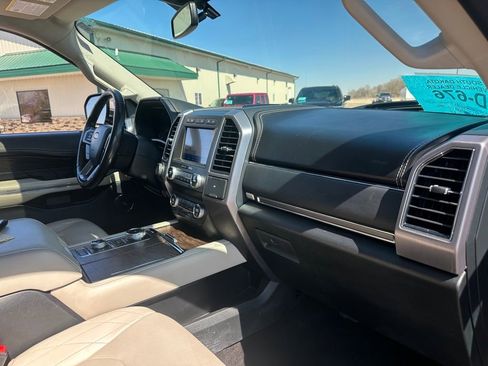 Used 2020 Ford Expedition Platinum image 31