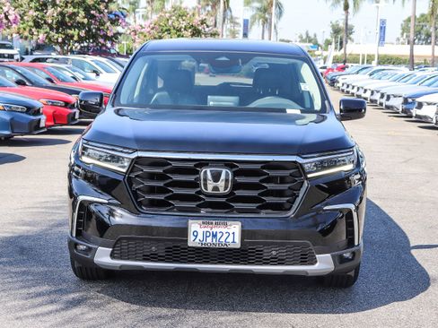 Certified 2024 Honda Pilot EX-L image 2