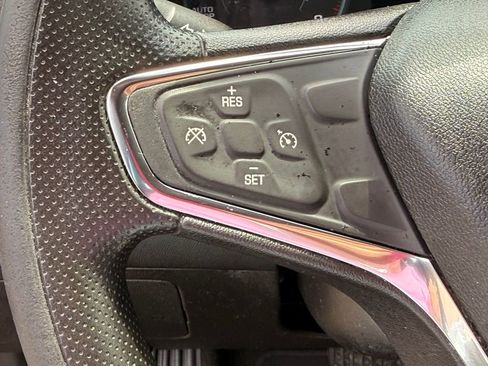 Used 2021 Chevrolet Malibu LT FWD image 17