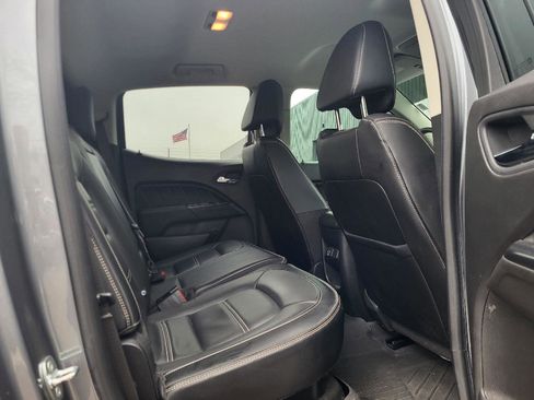 Used 2021 GMC Canyon Denali image 11