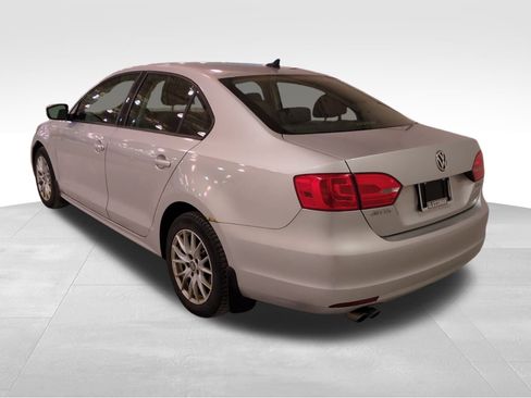 Used 2012 Volkswagen Jetta SE image 6