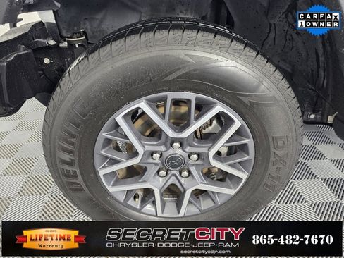 Used 2024 Jeep Wrangler Sahara image 9