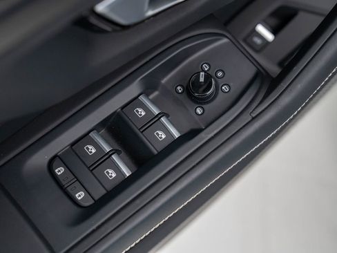 Used 2023 Lamborghini Urus S image 15