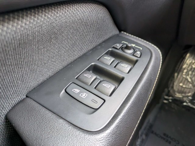 Used 2022 Volvo S60 B5 R-Design w/ Advanced Package AWD/4WD image 22