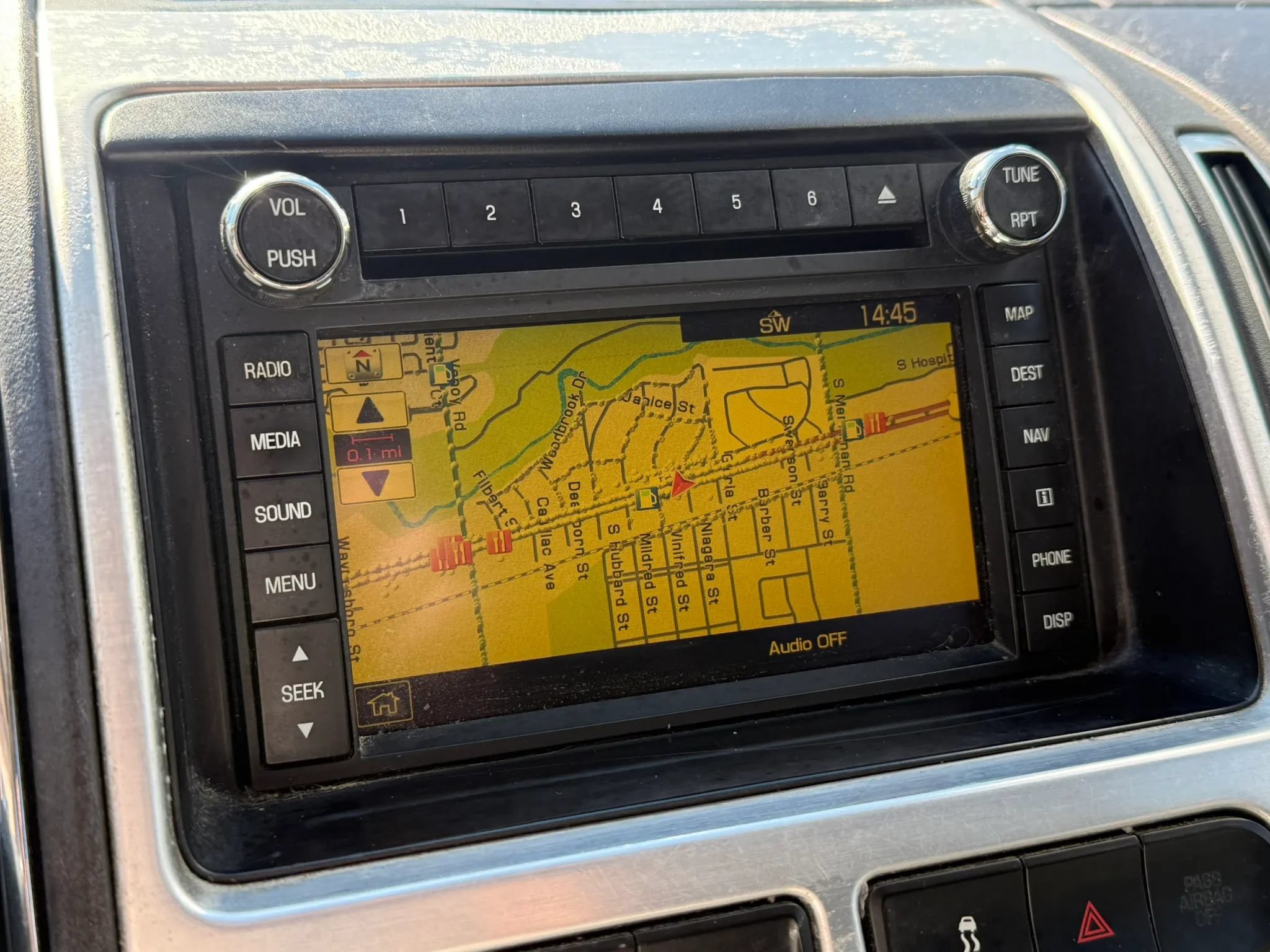 Used 2010 Ford Edge Limited FWD image 24