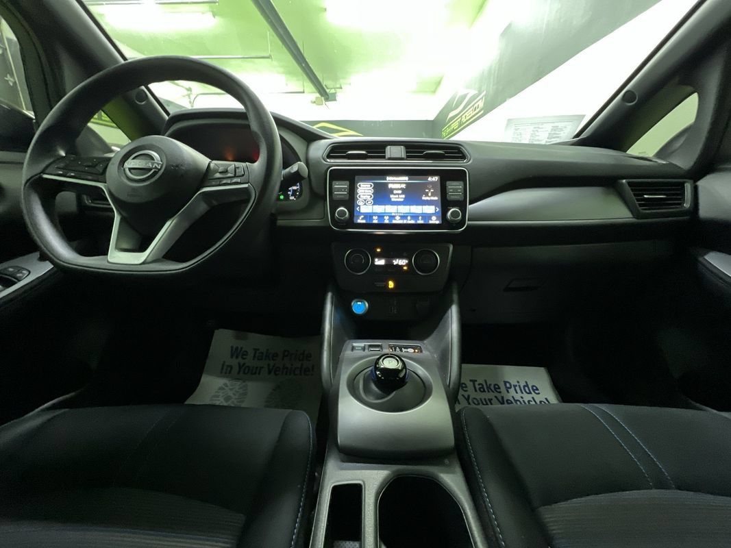 Used 2025 Nissan Leaf S FWD image 17