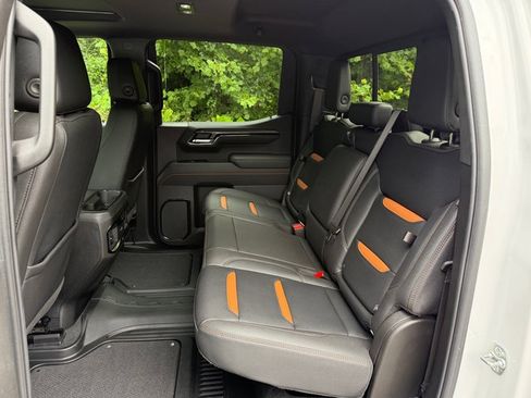 Used 2025 GMC Sierra 1500 AT4 w/ AT4 Premium Package AWD/4WD image 22