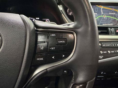 Used 2020 Lexus ES 350 w/ Premium Package FWD image 25