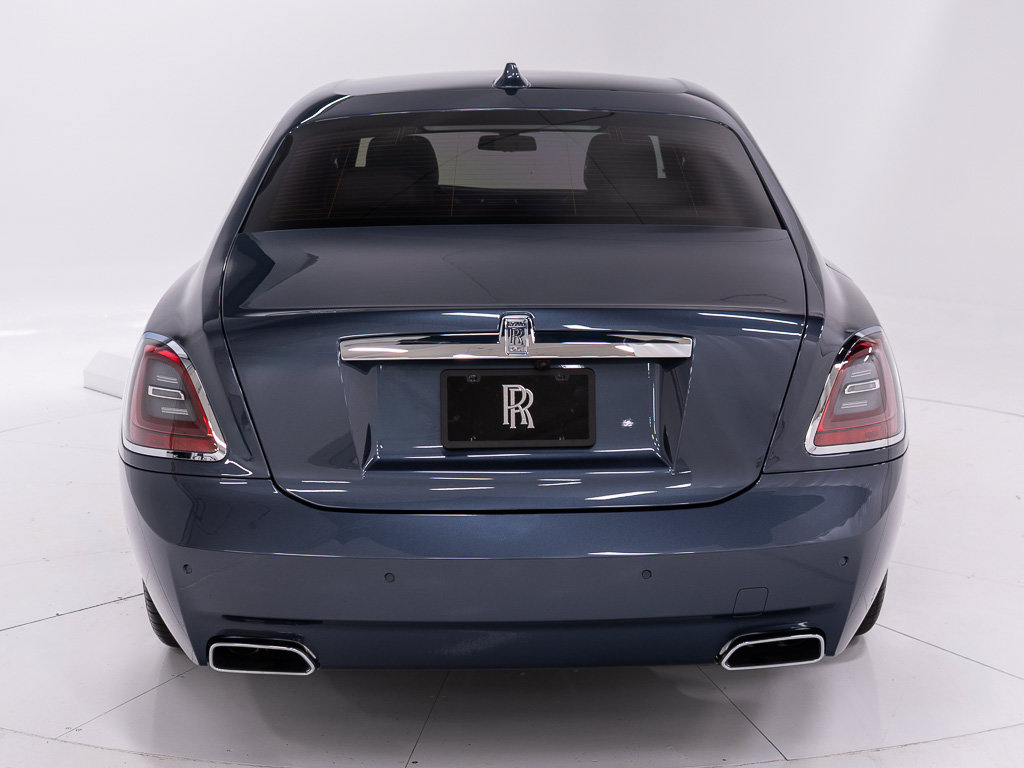 Certified 2023 Rolls-Royce Ghost Extended Wheelbase w/ Ghost Package AWD/4WD image 4