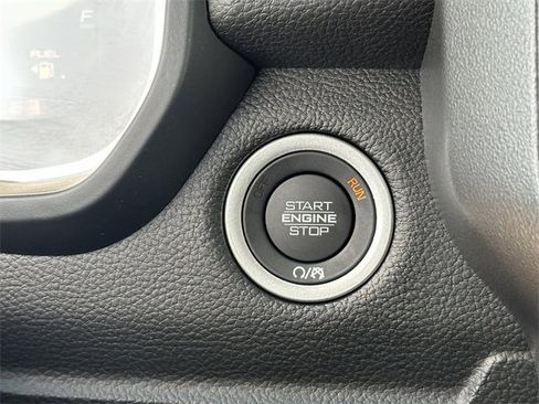 Used 2025 RAM 1500 Lone Star image 23